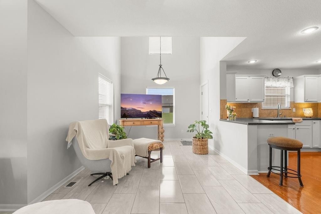 1207 SW Arborway Drive — photo 10