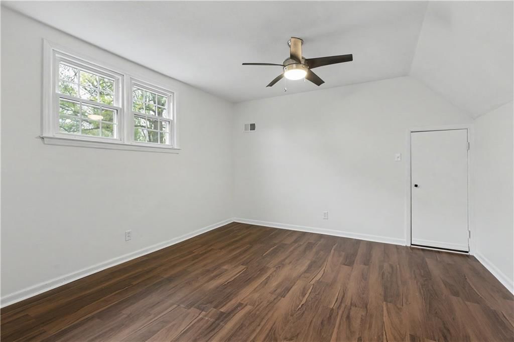 401 W 114 Terrace — photo 36