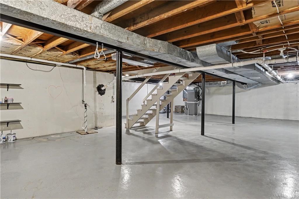 401 W 114 Terrace — photo 41