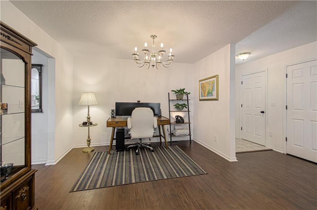 304 Zoe Street — photo 11