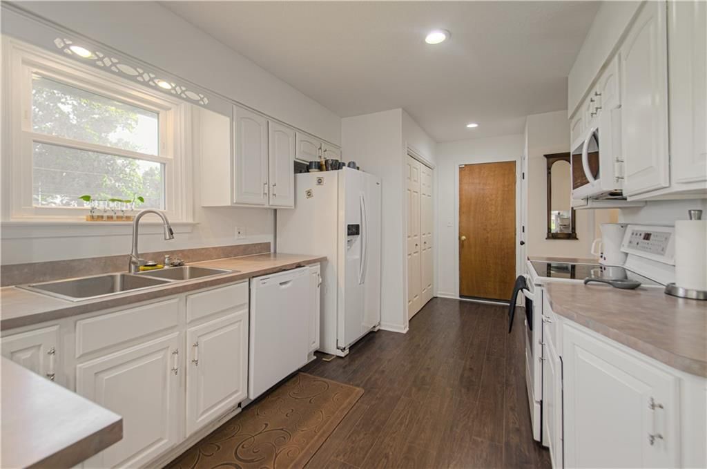 304 Zoe Street — photo 14