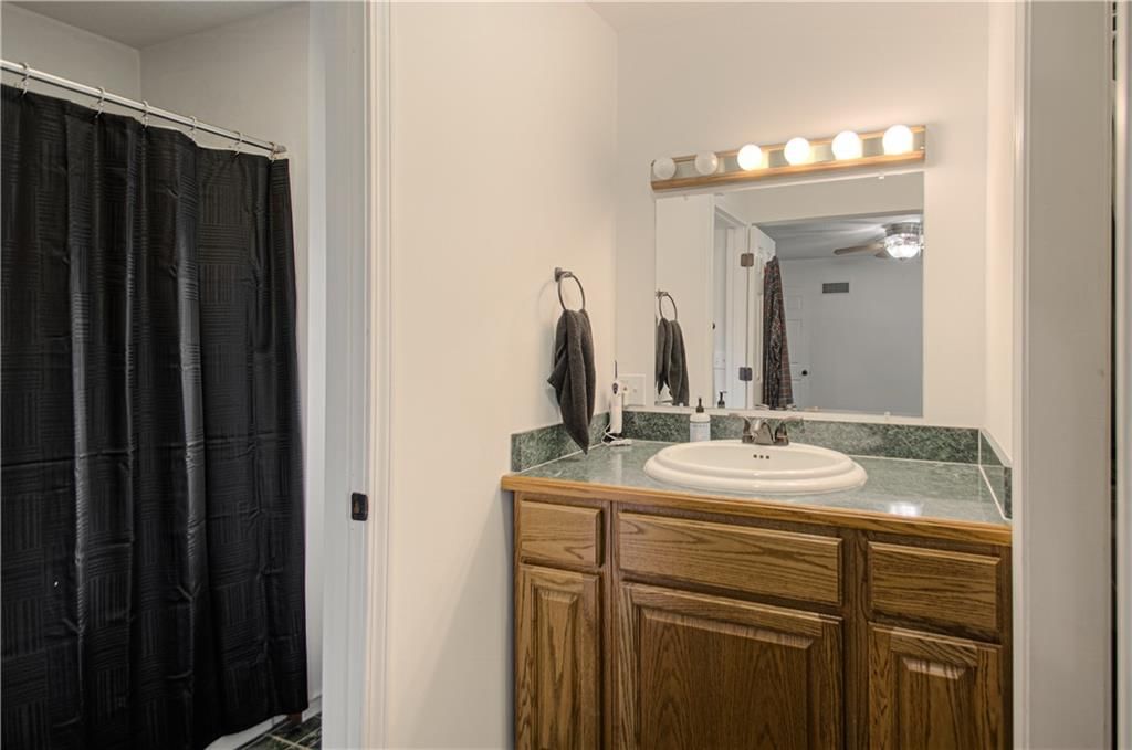 304 Zoe Street — photo 18