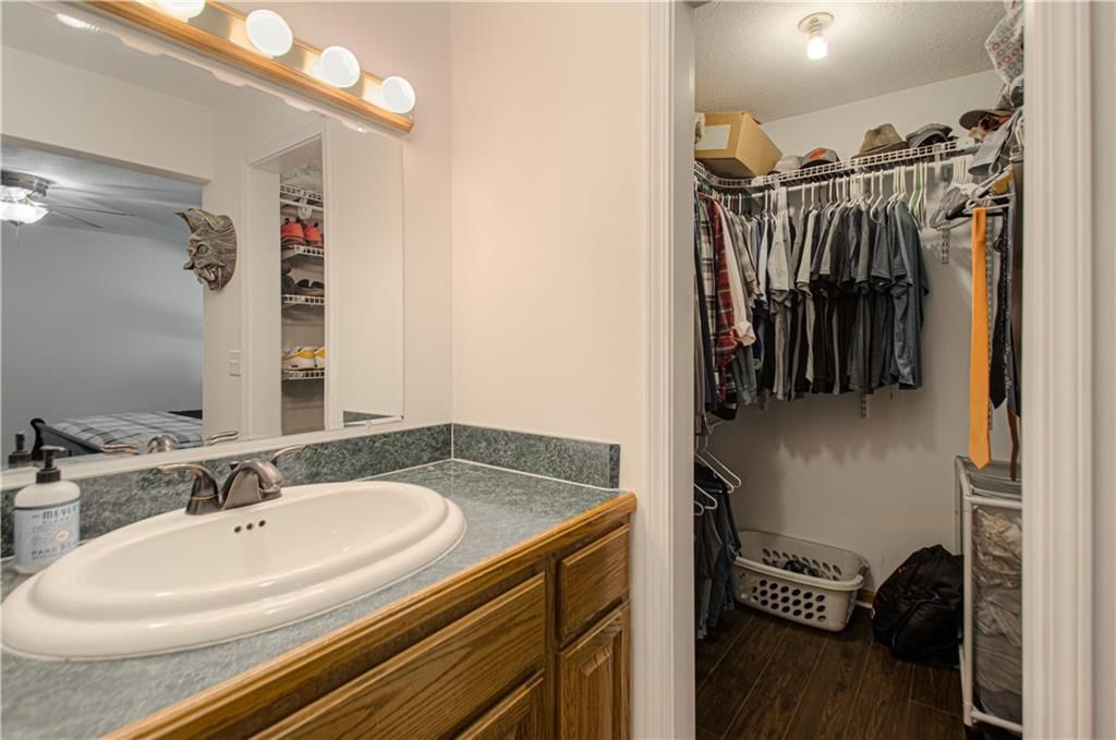 304 Zoe Street — photo 19