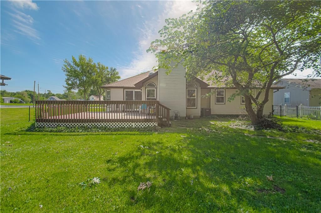 304 Zoe Street — photo 36