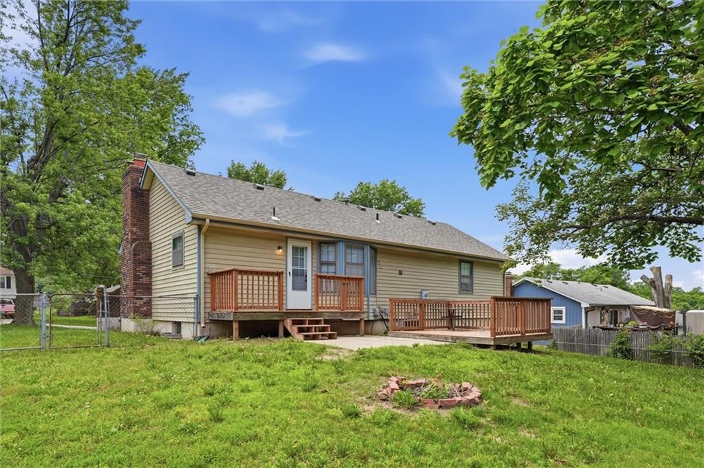 205 SE Moreland School Road — photo 4