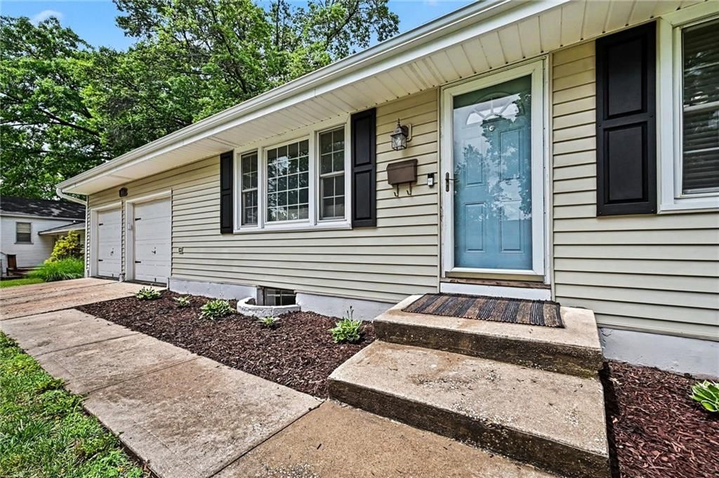3606 NE 48th Terrace — photo 5