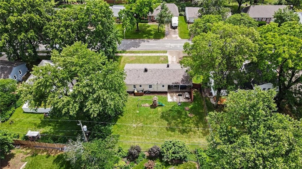 3606 NE 48th Terrace — photo 29