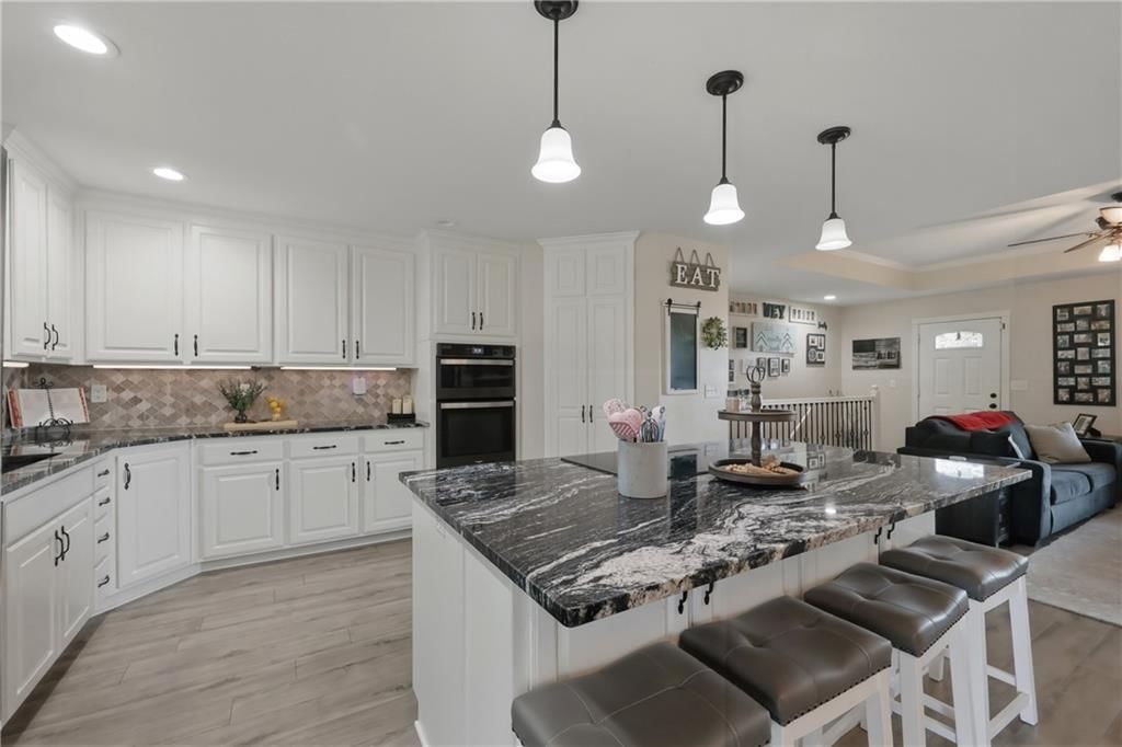 302 S Peach Tree Avenue — photo 8