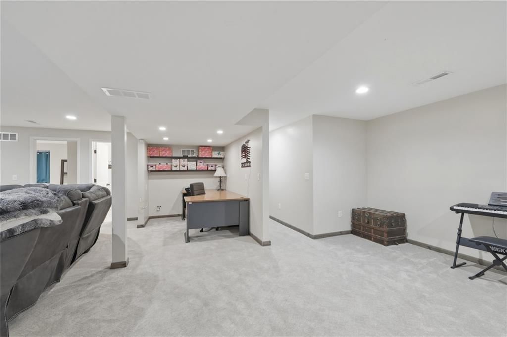 302 S Peach Tree Avenue — photo 26