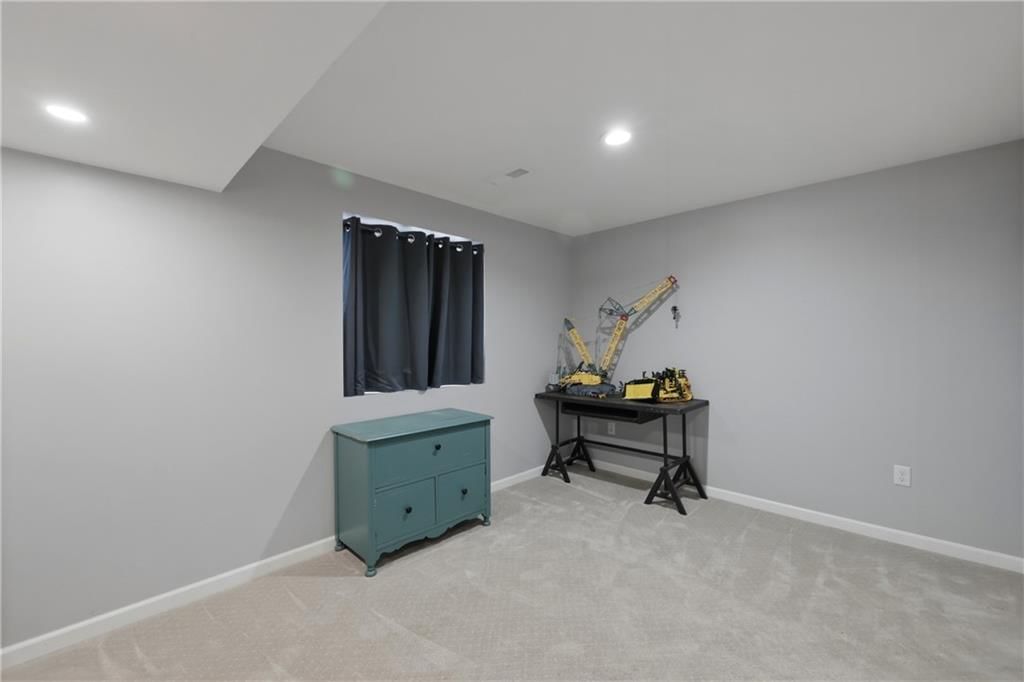 302 S Peach Tree Avenue — photo 31