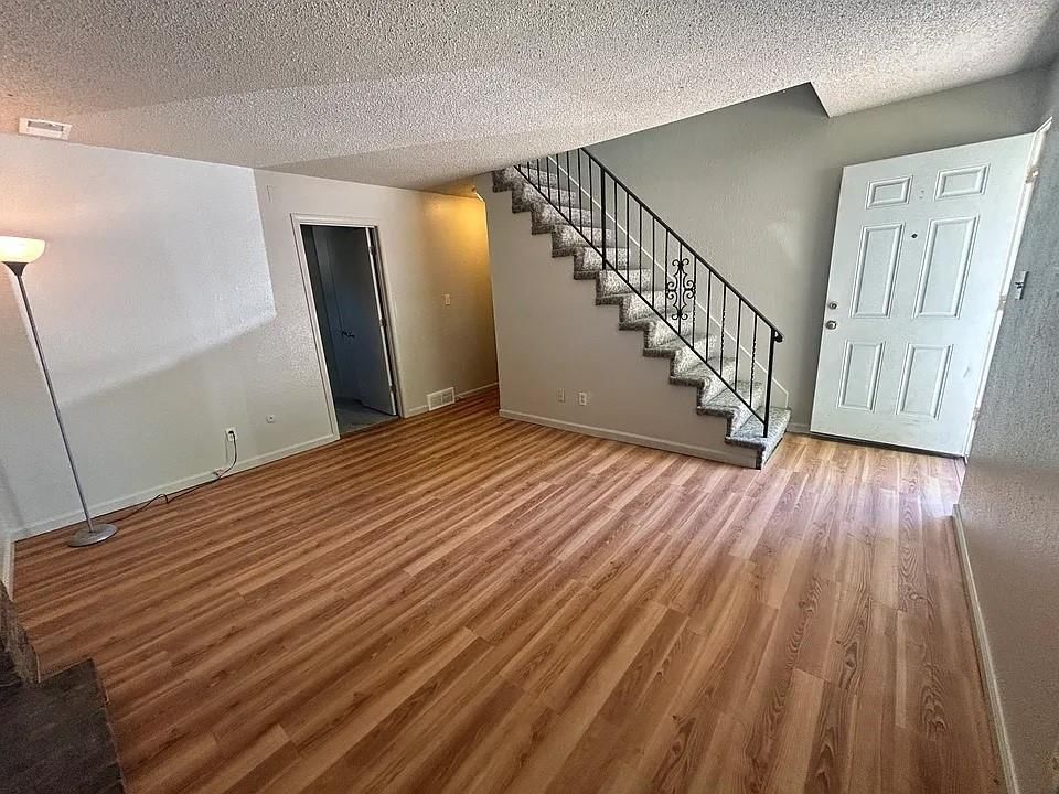 401 SE Melody Lane — photo 3
