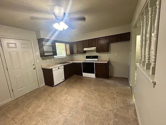 401 SE Melody Lane — photo 5