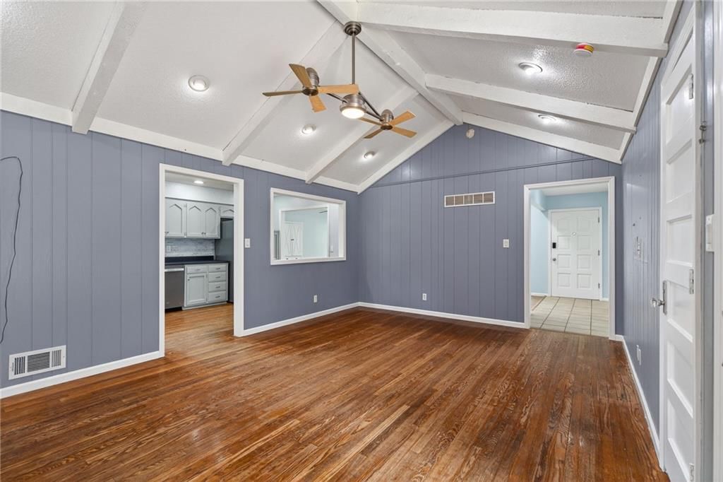 600 N Park Drive — photo 9