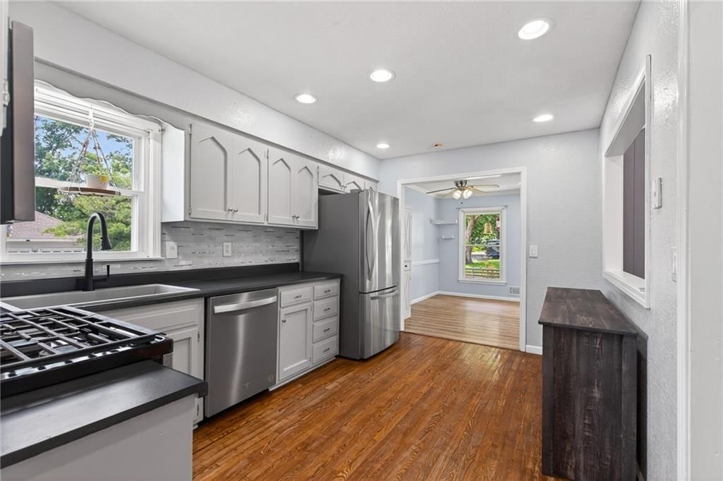600 N Park Drive — photo 14