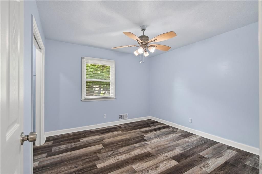 600 N Park Drive — photo 24
