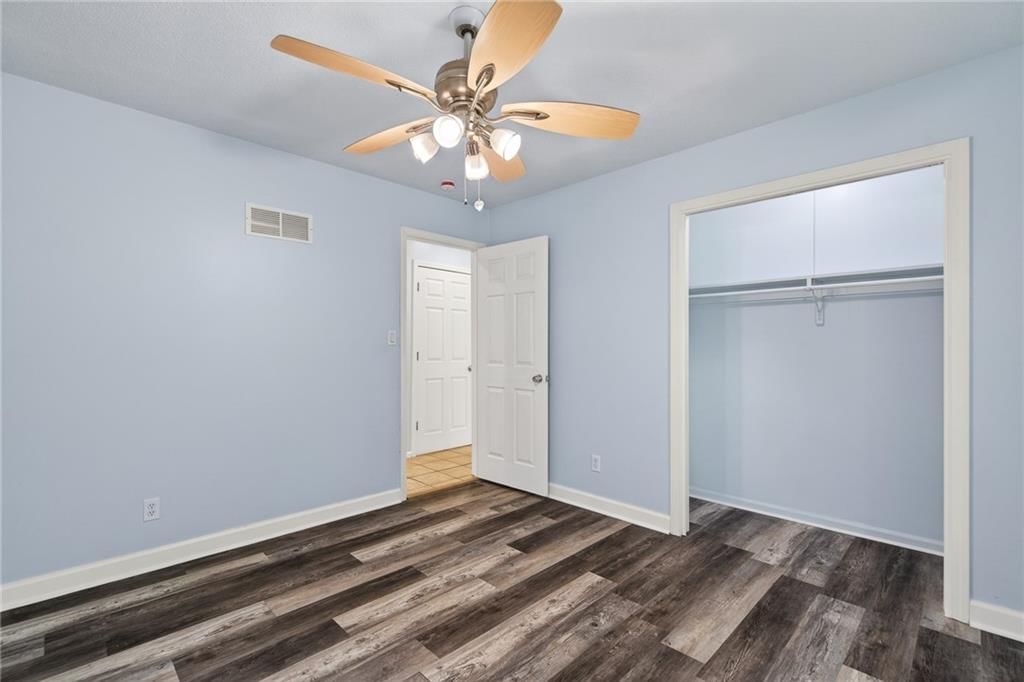 600 N Park Drive — photo 25