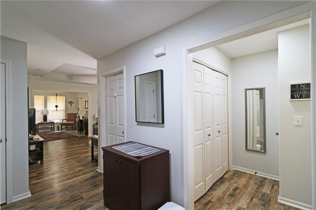 705 NE Swann Circle — photo 8