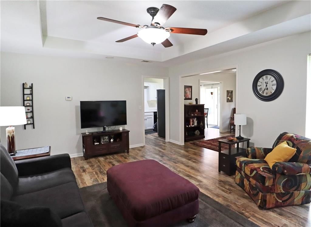 705 NE Swann Circle — photo 13