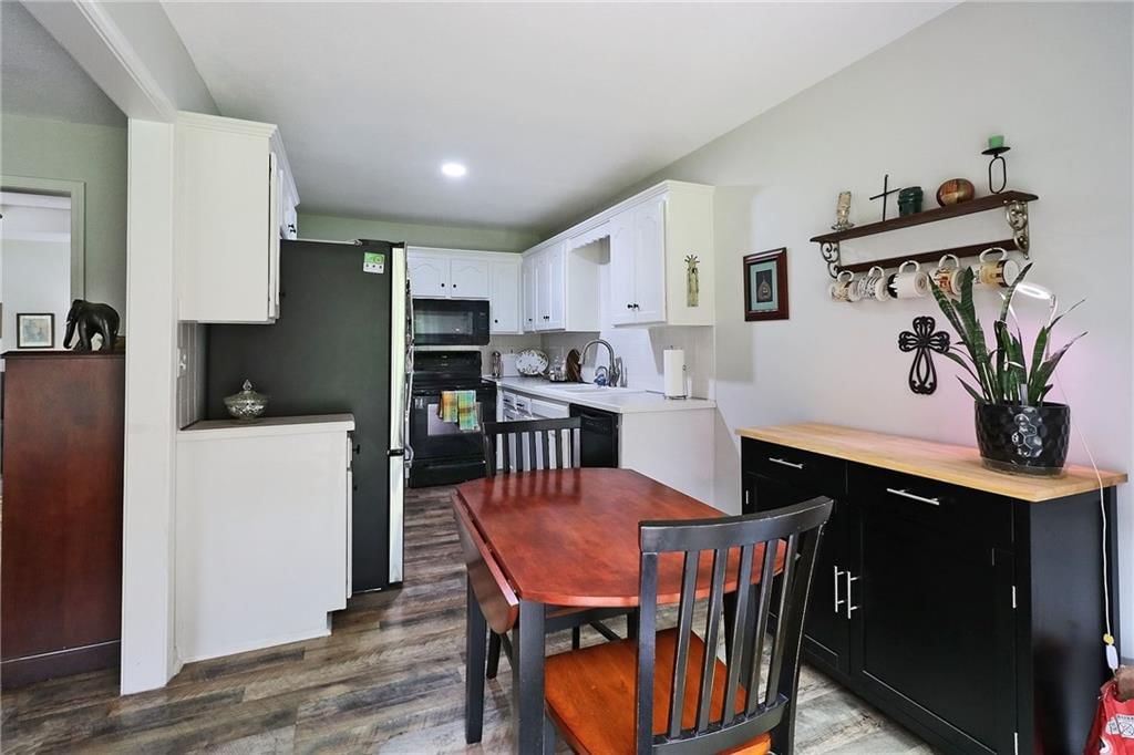 705 NE Swann Circle — photo 18