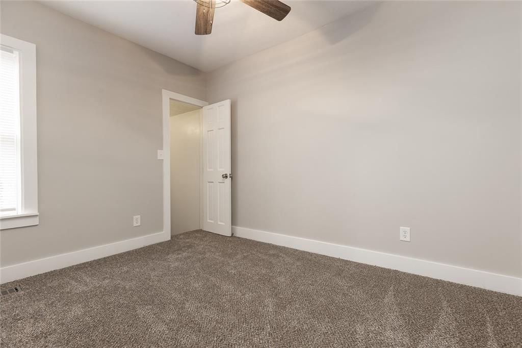 638 E Mill Street — photo 11