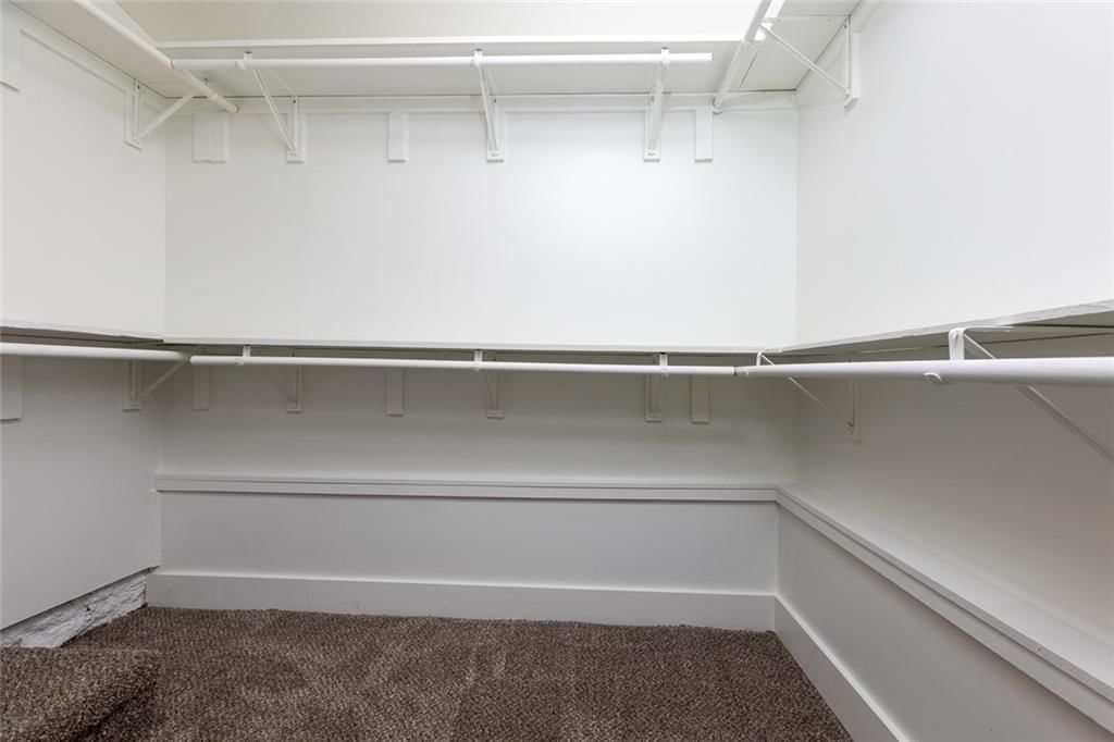 638 E Mill Street — photo 12