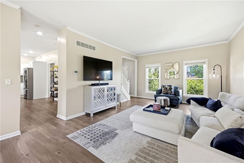 15013 W 77th Terrace — photo 11