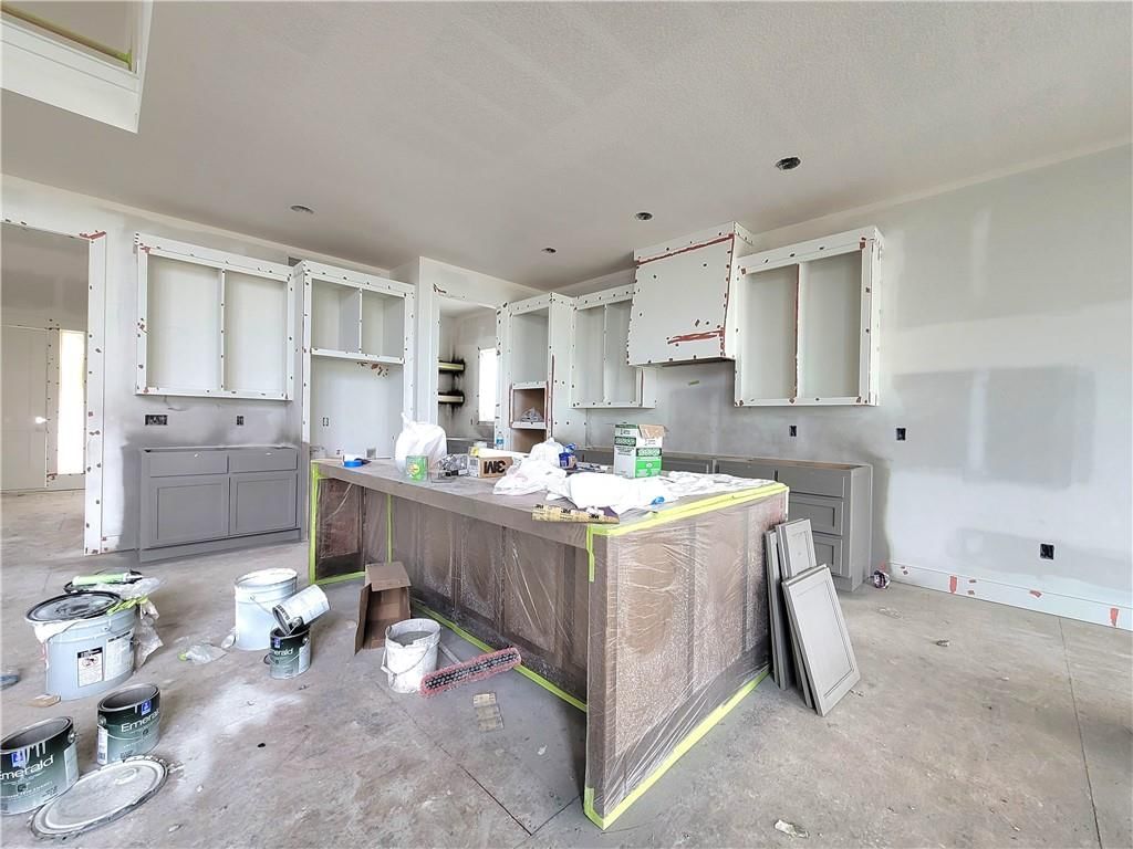 18220 Monrovia Street — photo 8