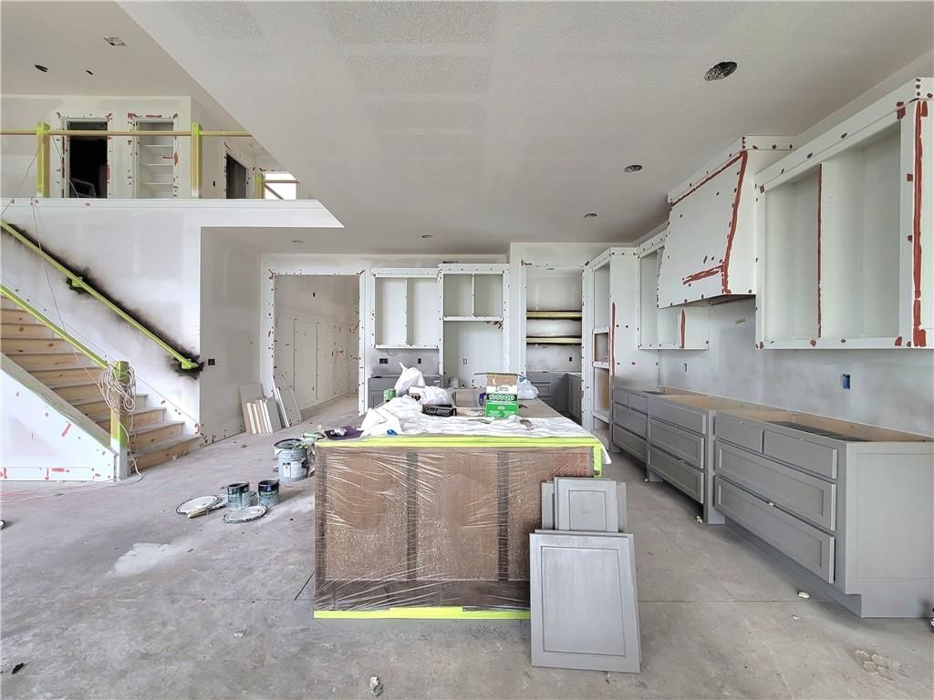 18220 Monrovia Street — photo 9