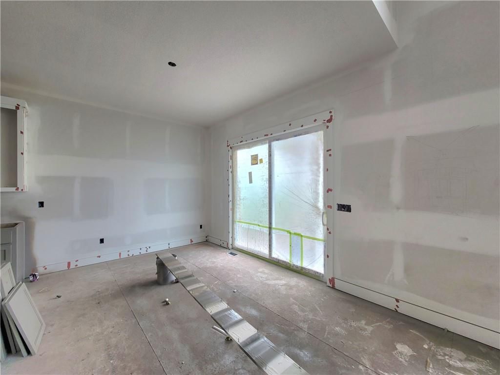 18220 Monrovia Street — photo 12