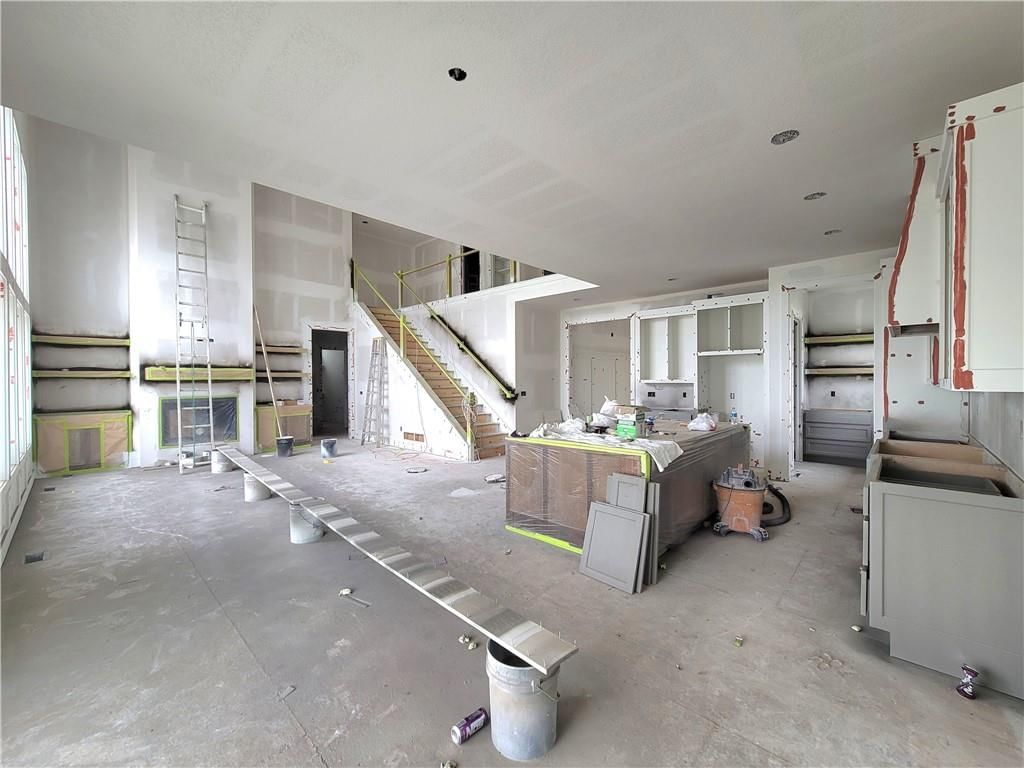 18220 Monrovia Street — photo 13