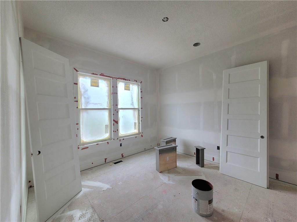 18220 Monrovia Street — photo 17
