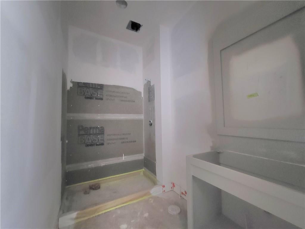 18220 Monrovia Street — photo 18