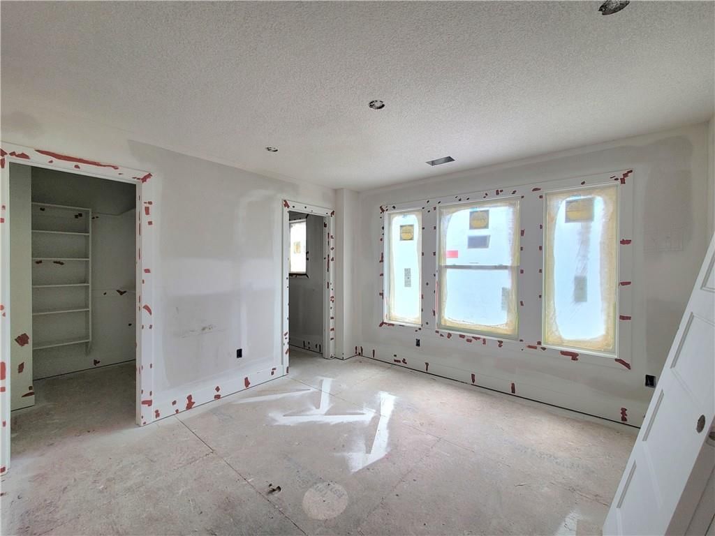 18220 Monrovia Street — photo 25