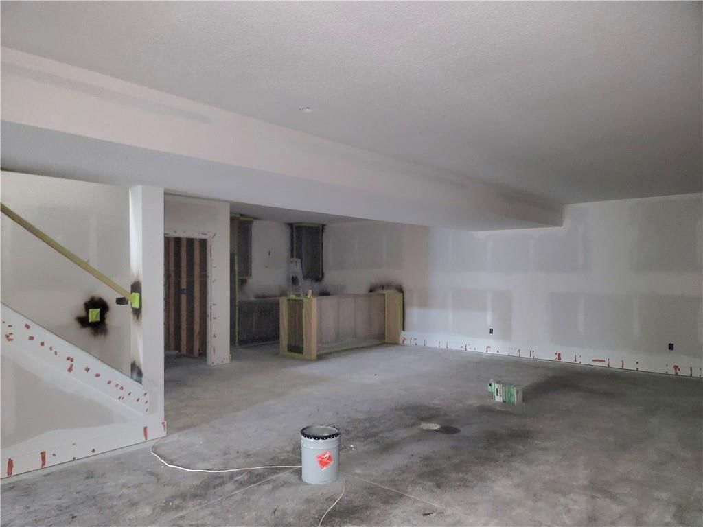 18220 Monrovia Street — photo 36