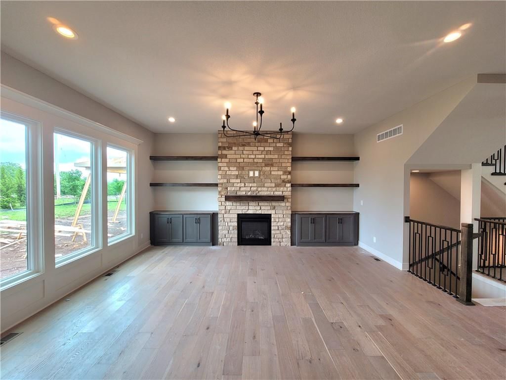 18257 Earnshaw Street — photo 7