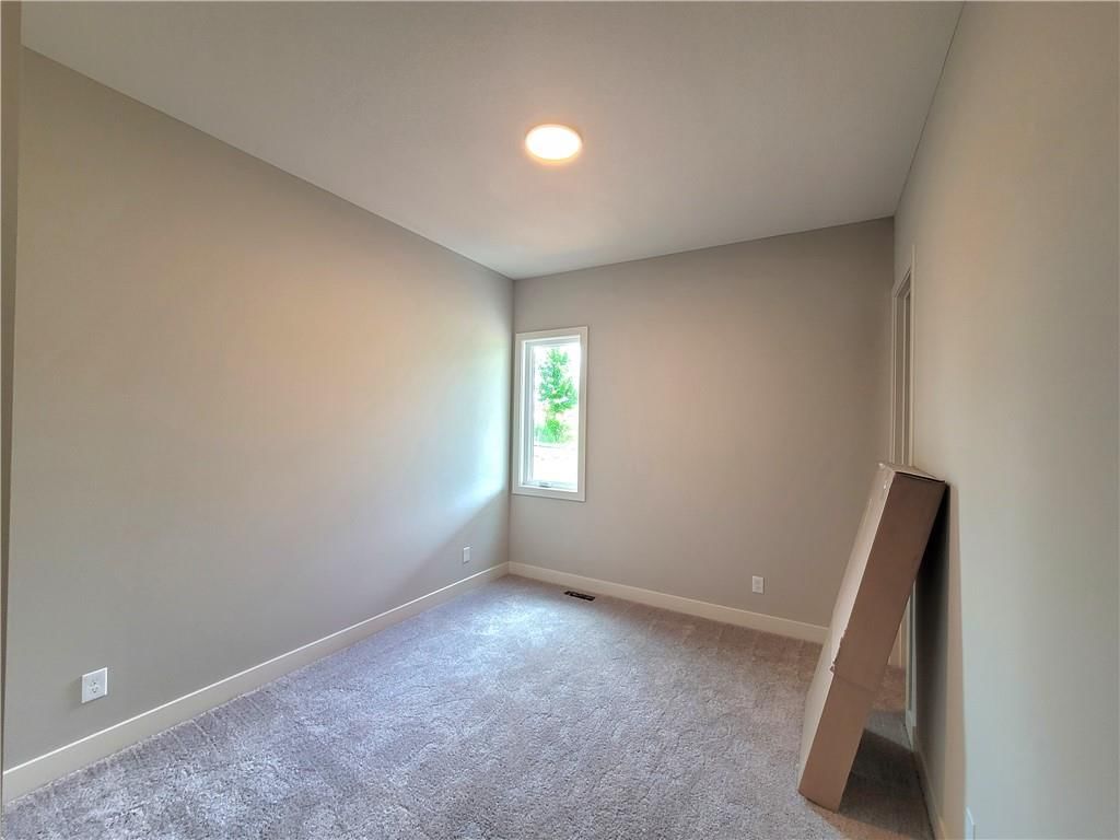 18257 Earnshaw Street — photo 14