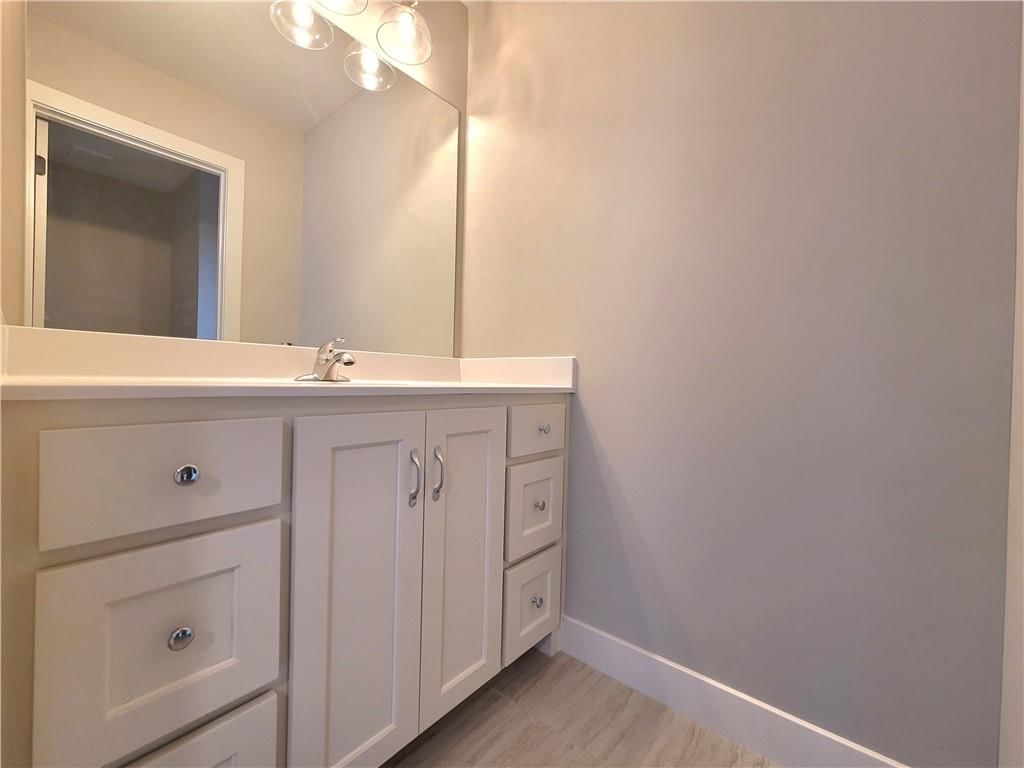 18257 Earnshaw Street — photo 23