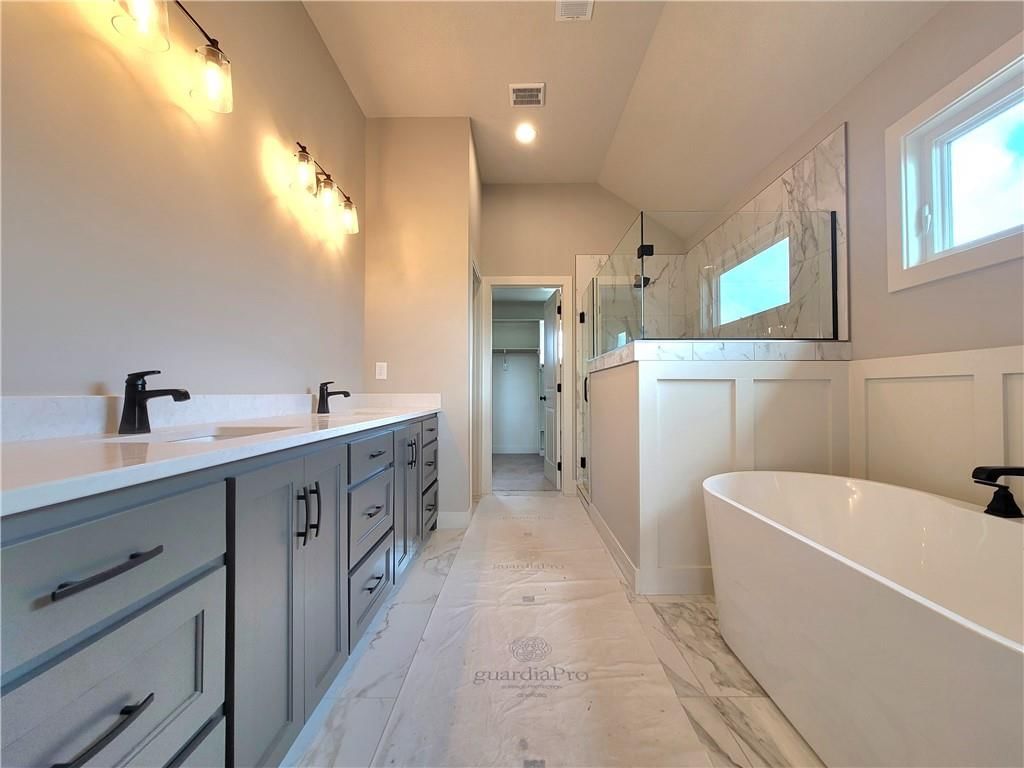 18257 Earnshaw Street — photo 29