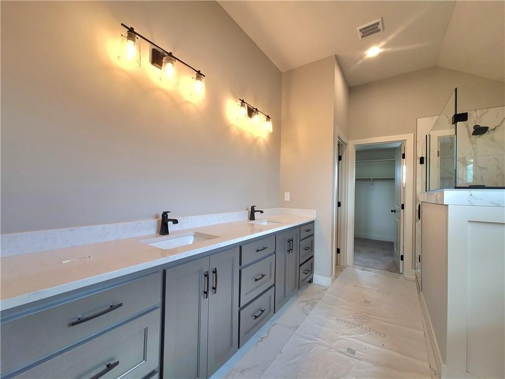 18257 Earnshaw Street — photo 30