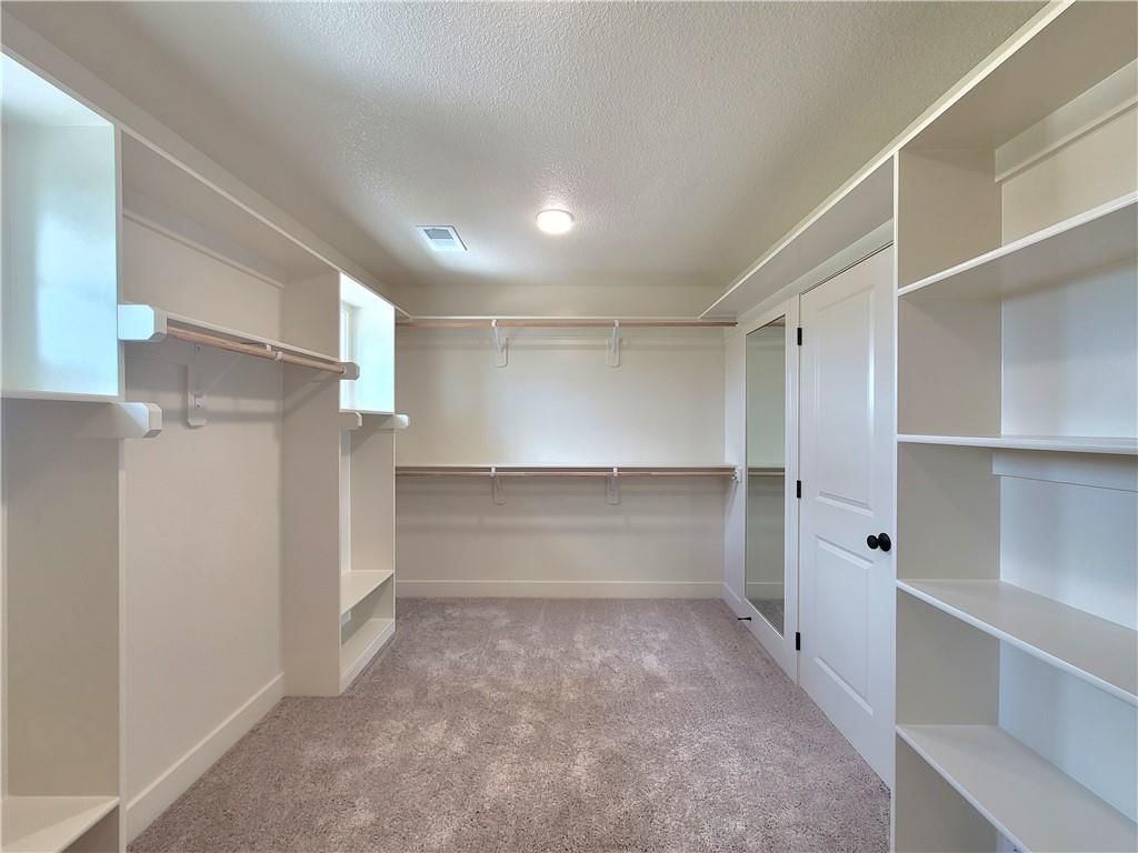 18257 Earnshaw Street — photo 33