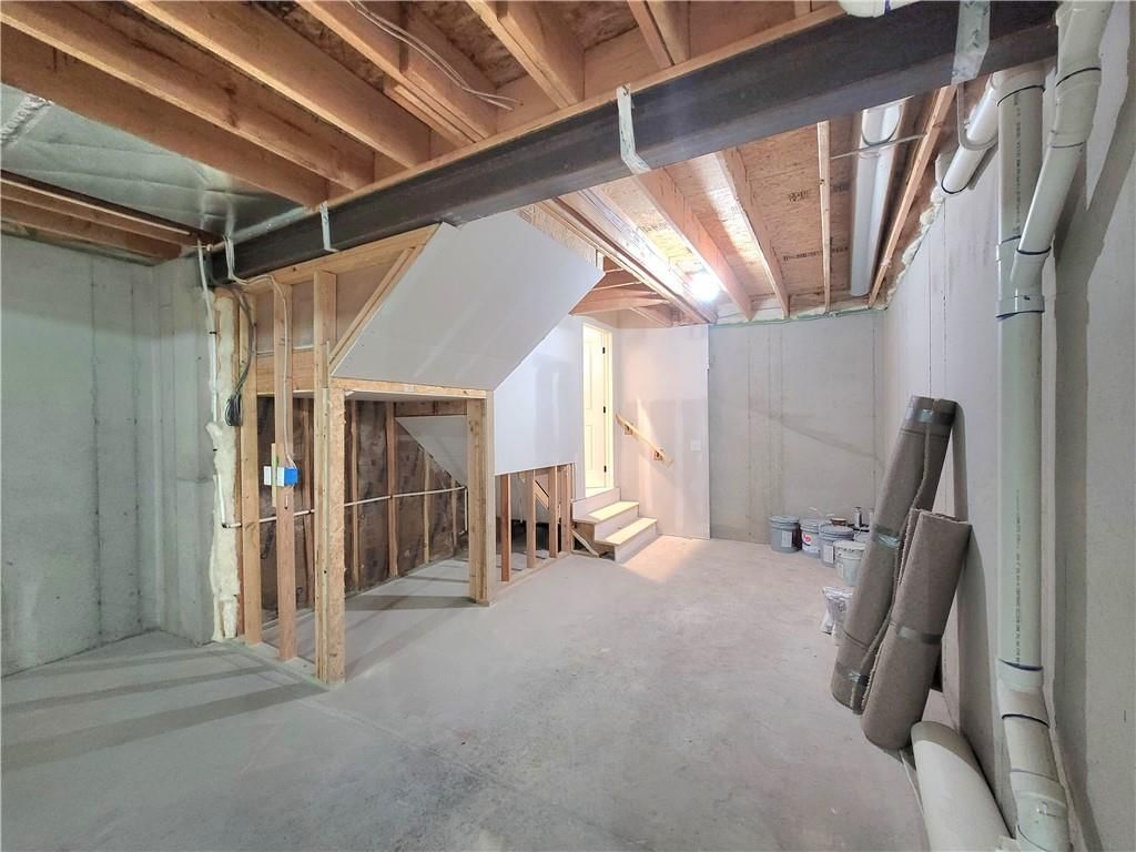 18257 Earnshaw Street — photo 35