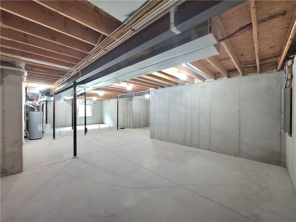 18257 Earnshaw Street — photo 36