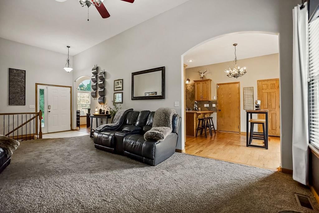 400 SW Horseplay Drive — photo 7