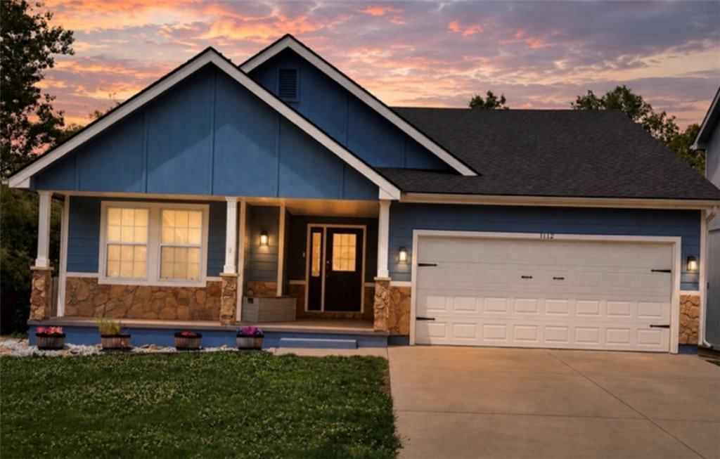 1112 Tamarisk Drive, Leavenworth, KS