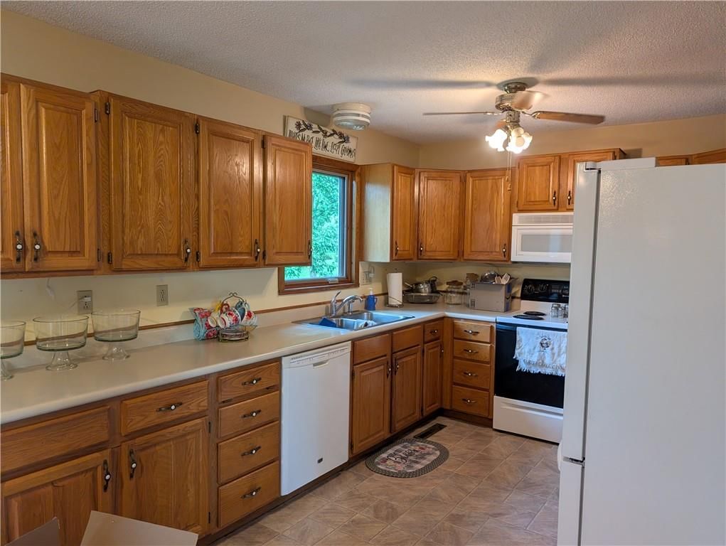 724 Garrettson Street — photo 18