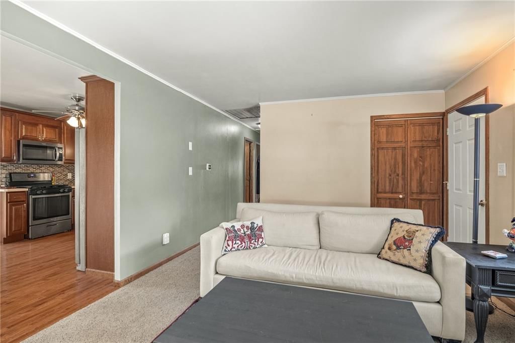 3037 Floyd Avenue — photo 9