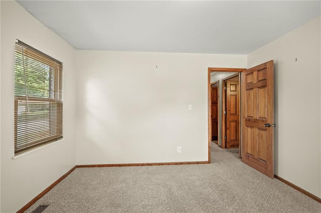 3037 Floyd Avenue — photo 17
