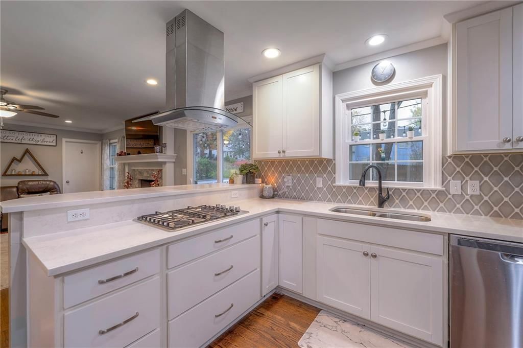 9708 W 105th Terrace — photo 14