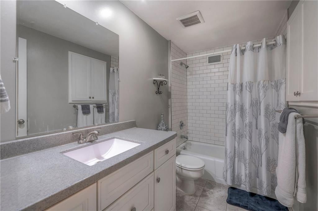 9708 W 105th Terrace — photo 32