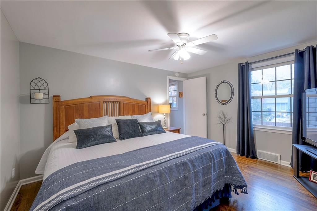 9708 W 105th Terrace — photo 33